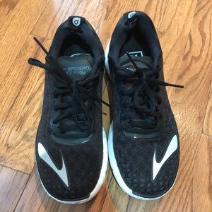 Black brooks running shoes